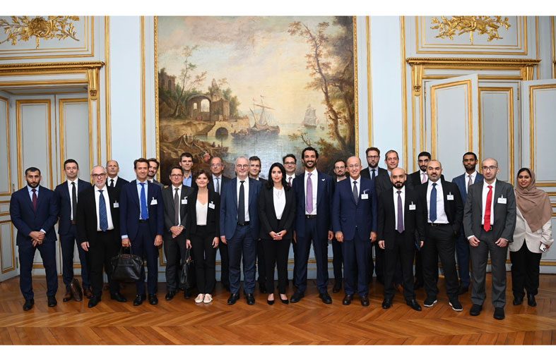 وزير الاقتصاد يدعو أكبر الشركات الفرنسية إلى استكشاف  الفرص الواعدة بقطاعات الاقتصاد الجديد في دولة الإمارات