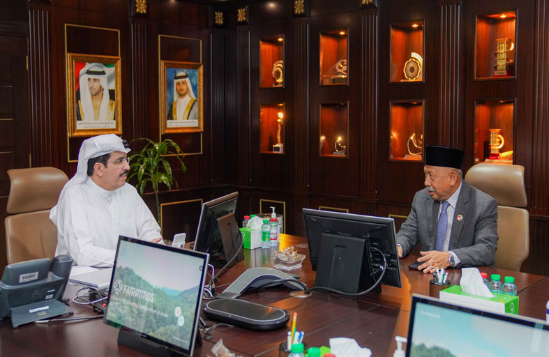 «كهرباء دبي» تبحث التعاون في الطاقة المتجددة مع السفارة الإندونيسية بالدولة