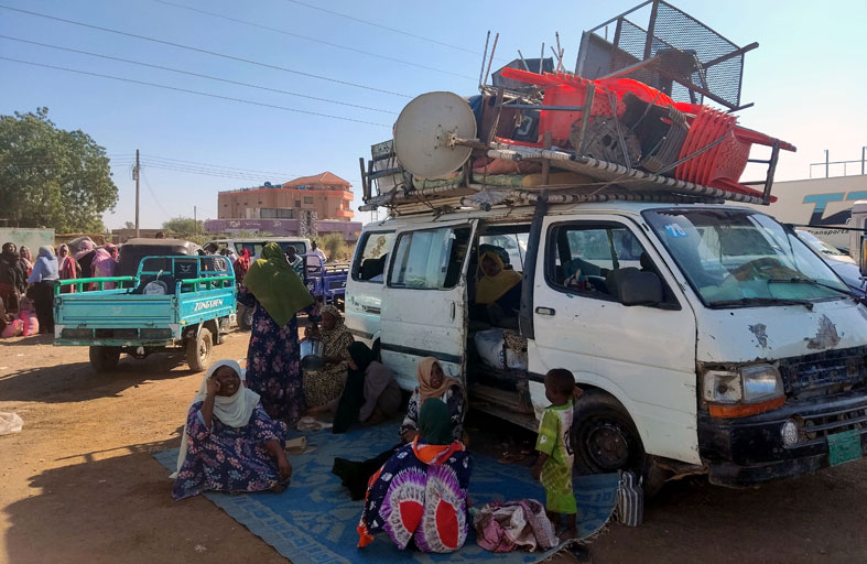 ملايين السودانيين يبحثون عن مخرج آمن بعد انهيار قلعة النزوح