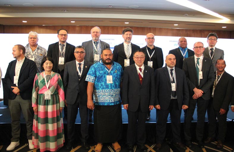 المركز الوطني للأرصاد يستعرض جهود دولة الإمارات في تطوير منظومة خدمات الأرصاد الجوية والمناخية والبحرية 