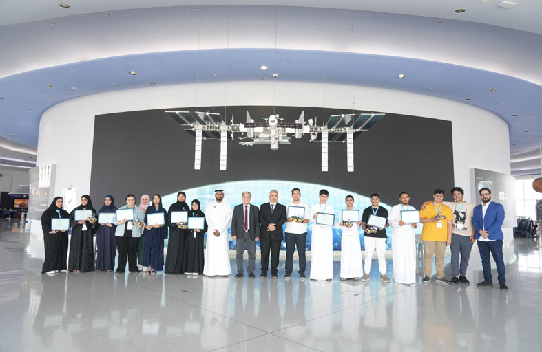 أكاديمية الشارقة لعلوم وتكنولوجيا الفضاء والفلك بجامعة الشارقة تنظم ورشة عمل «العربة المريخية»