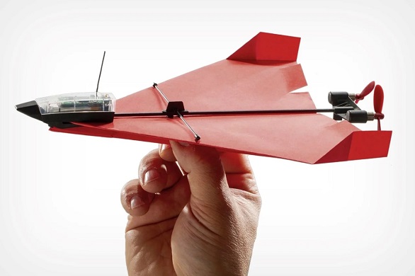 جهاز يحول طائرتك الورقية إلى طائرة درون