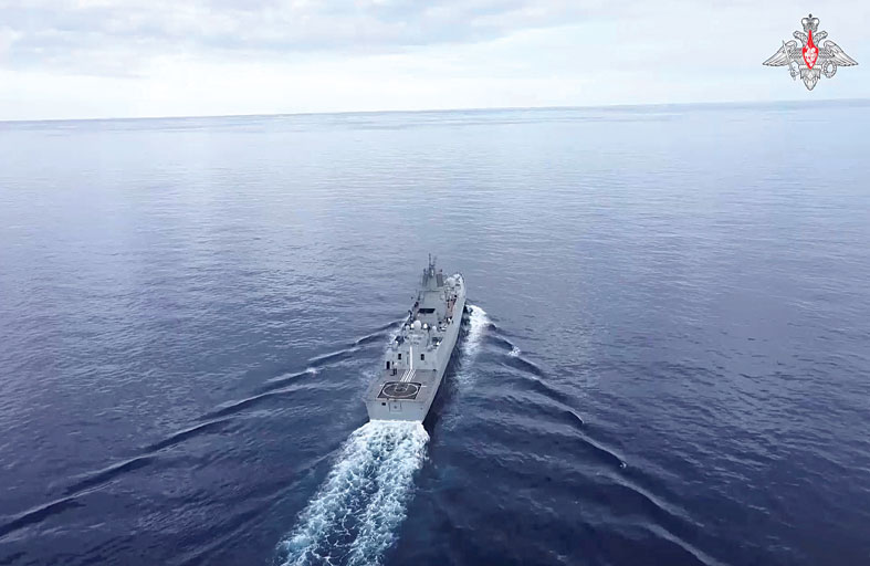 الفرقاطة غورشكوف تنفذ تدريبا على استخدام الصاروخ زيركون