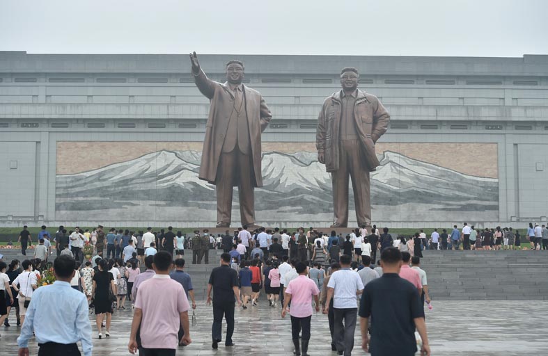 بيونغ يانغ تعترف رسمياً بانفصاليي أوكرانيا 