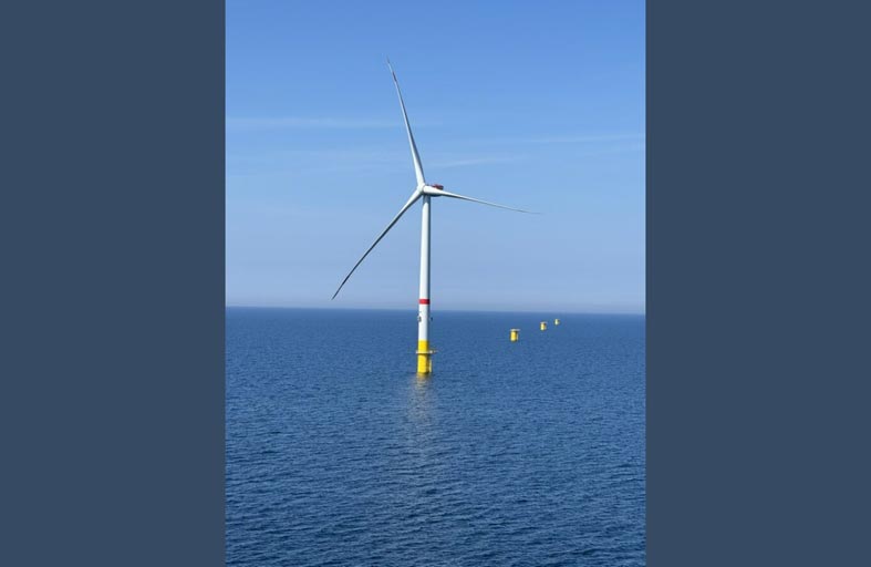 تركيب أول توربينة رياح في محطة «إيغل بحر البلطيق» لطاقة الرياح البحرية 