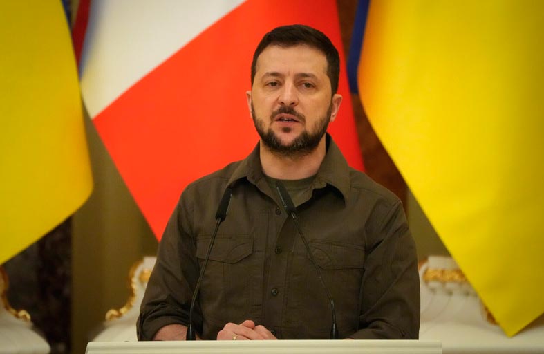  زيلينسكي: لن ندع روسيا «تستأثر بالانتصار» على النازية 