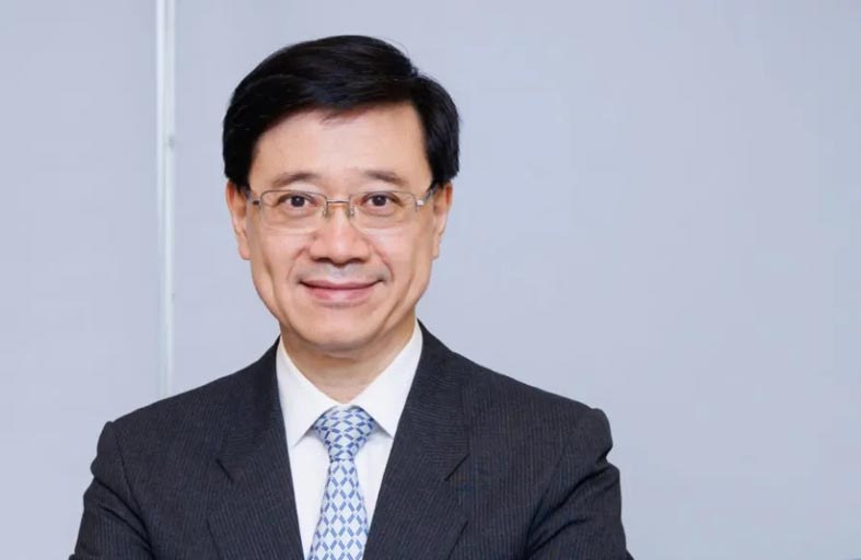 جون لي يتولى السلطة في هونغ كونغ