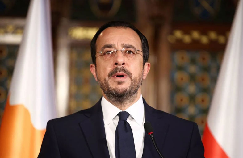 الرئيس القبرصي يؤكد تحطم مسيّرة إيرانية في قاعدة بريطانية