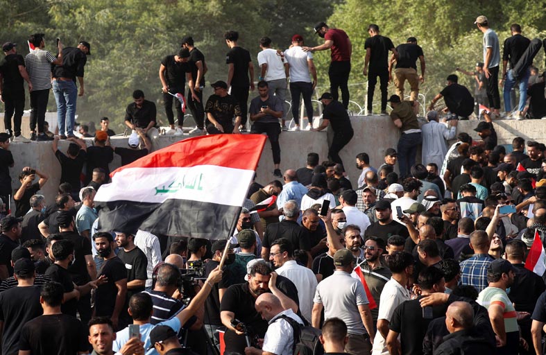 الصدر.. الكفة الراجحة في المشهد السياسي العراقي 