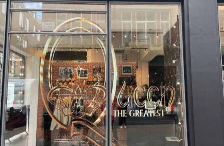 متجر لفرقة كوين يفتح أبوابه في لندن 