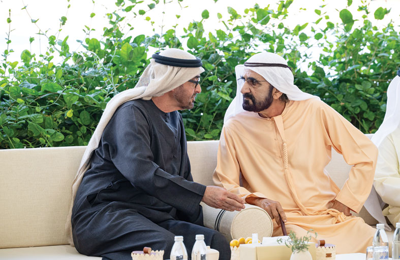 رئيس الدولة ومحمد بن راشد يستعرضان عدداً من الموضوعات التي تهم شؤون الوطن والمواطن 