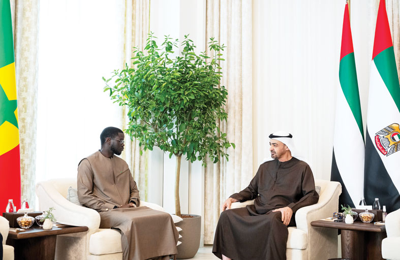 رئيس الدولة والرئيس السنغالي يبحثان علاقات البلدين 