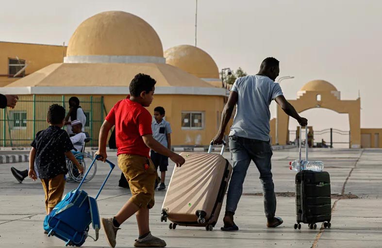 سكان أم درمان يعاودون النزوح مجددا بعد العودة «المضللة»