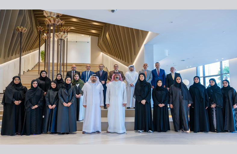 عمار بن حميد يطلع على مراحل تنفيذ الخطة التطويرية لجهاز الرقابة المالية بعجمان