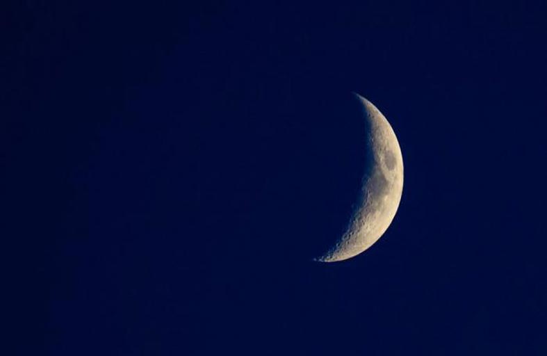 الإمارات تتحرى هلال شهر رمضان اليوم