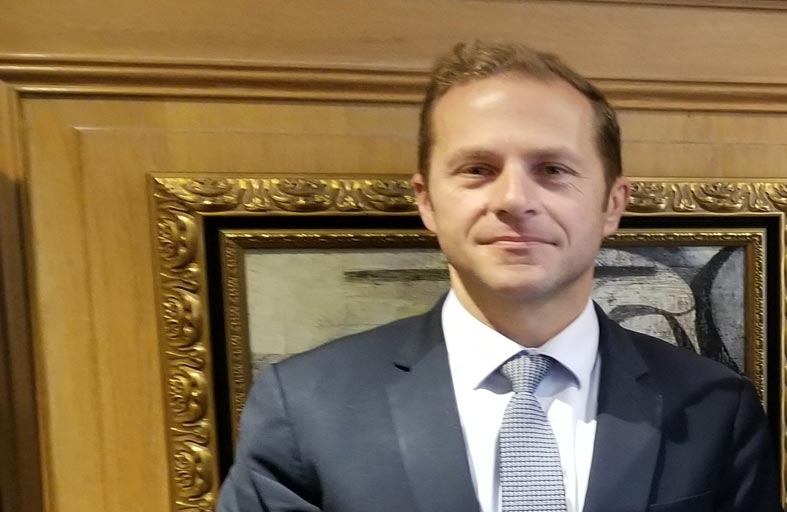 بول سولير... «رجل ماكرون» في ليبيا