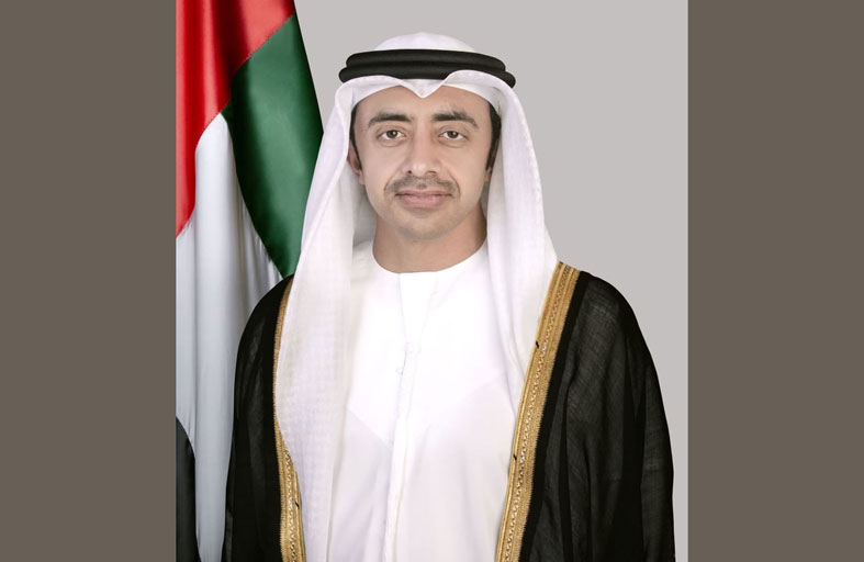 عبدالله بن زايد يبحث هاتفياً مع عدد من وزراء الخارجية مستجدات الأوضاع الإقليمية