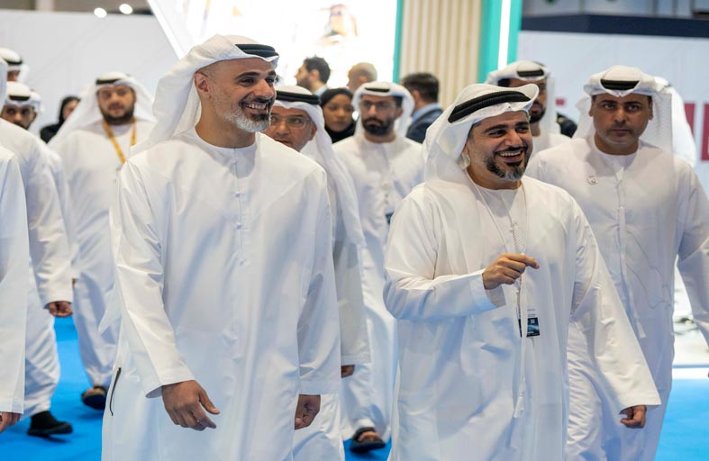 خالد بن محمد بن زايد يحضر ملتقى الاستثمار السنوي