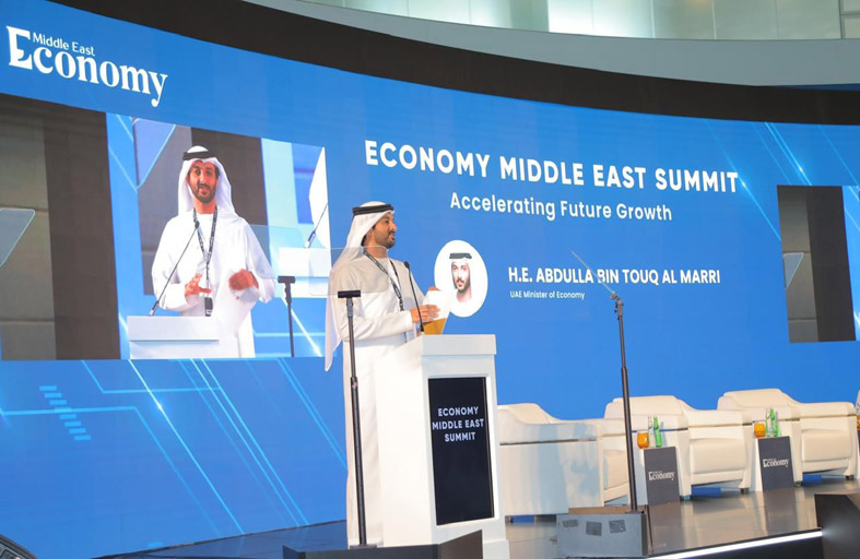 ابن طوق: القطاع غير النفطي يمثل 74 % من إجمالي الناتج المحلي الإجمالي للدولة