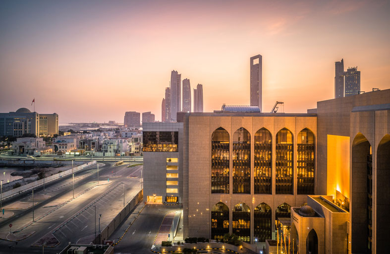 580 مليار درهم استثمارات بنوك الإمارات بنهاية يوليو لأعلى مستوى في تاريخها