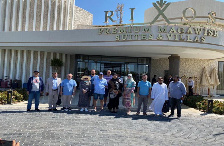 لولؤة مضيئة على ساحل البحر الأحمر