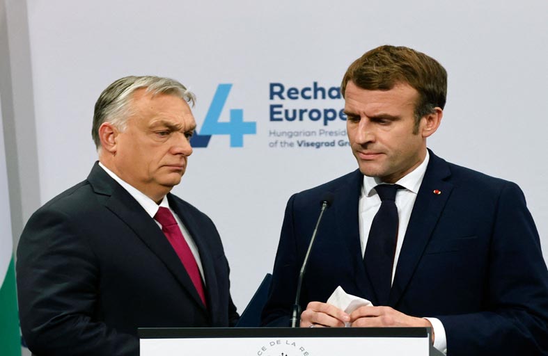 توافق بين ماكرون ومجموعة فيزغراد حول الهجرة 