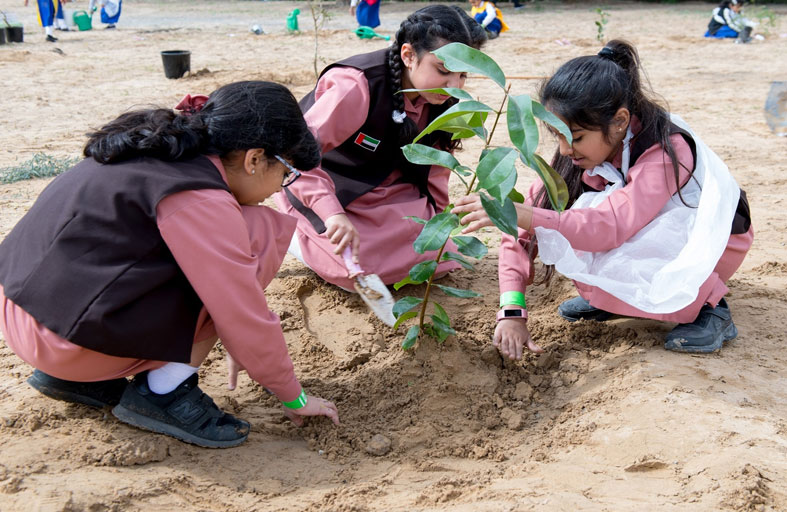 الإمارات .. التزام ثابت بالاتفاقات الدولية للبيئة ترسيخاً للاستدامة وحماية لكوكب الأرض