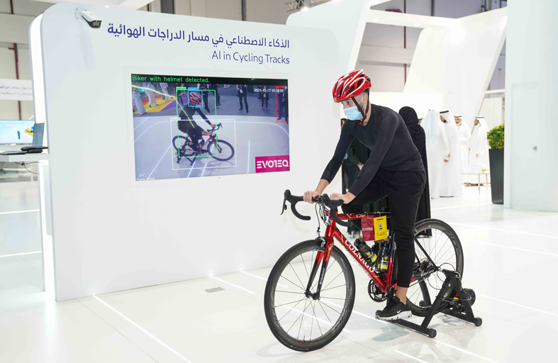 طرق دبي تستعرض في جيتكس حلولا رقمية لمسارات الدراجات الهوائية