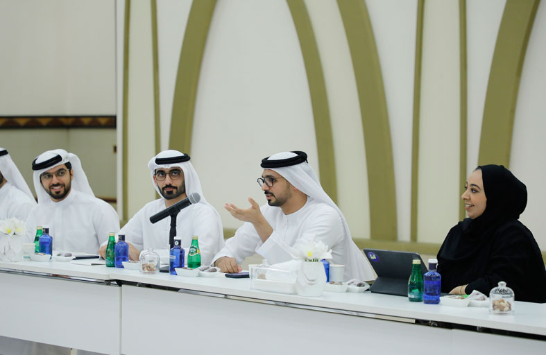 مجلس القيادات الشابة بشرطة دبي يناقش تحديات تأهيل الشباب