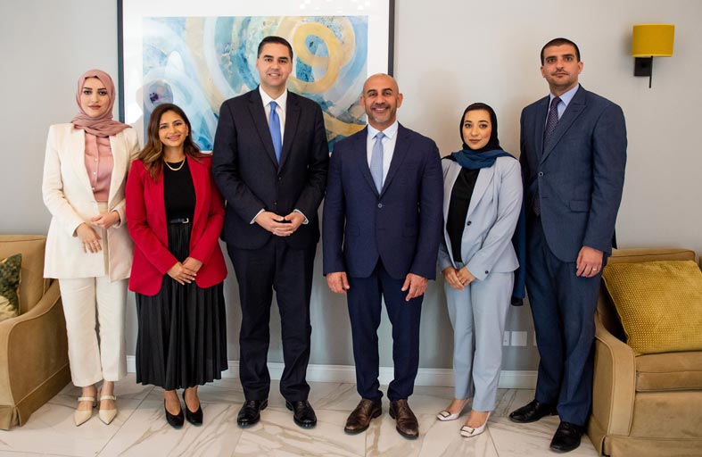 حكومتا الإمارات ومالطا تبحثان تعزيز التعاون ومشاركة التجارب في مجالات بناء القدرات والتطوير الحكومي