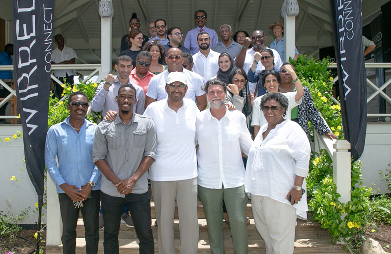 الرئيس المعيّن لـ COP28 ينقل تحيات القيادة إلى رئيسة وزراء بربادوس ورؤساء حكومات المجموعة الكاريبية ويدعو إلى مواصلة العمل لتطوير التمويل المناخي