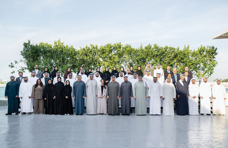 رئيس الدولة يستقبل وفد مصدر بمناسبة الذكرى العشرين لتأسيس الشركة 