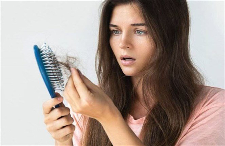 متى يكون فقدان الشعر مقلقا بالنسبة للمرأة؟