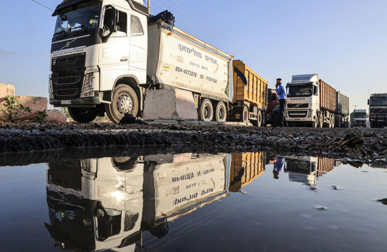 إسرائيل تعيد فتح معبر كرم أبو سالم مع غزة