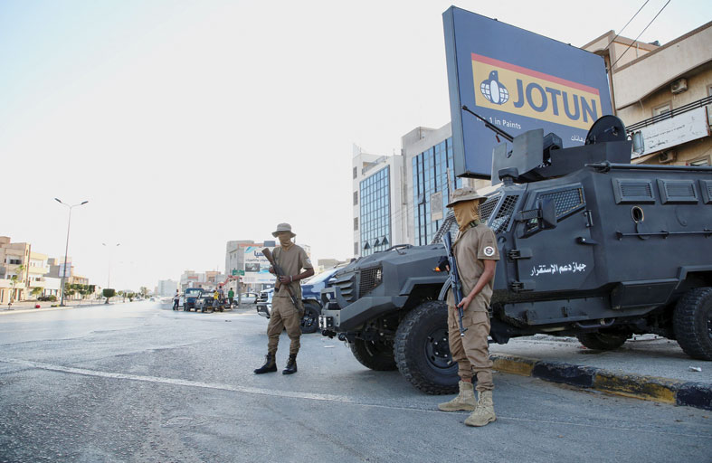 إعلان تهدئة في طرابلس والدبيبة يتفقد منطقة الاشتباكات