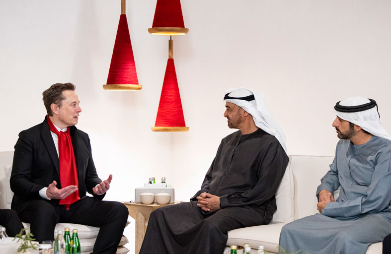 رئيس الدولة يلتقي إيلون ماسك ويستعرضان  المستجدات في مجال التكنولوجيا المتقدمة والذكاء الاصطناعي  