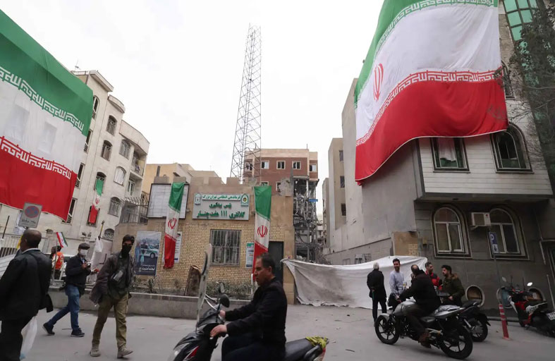 روسيا والصين تراقبان.. حرب إيران تكشف حدود علاقات طهران