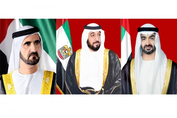 رئيس الدولة ونائبه ومحمد بن زايد يهنئون أمير قطر باليوم الوطني