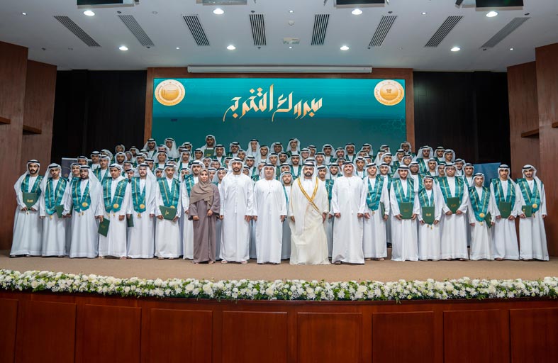 ولي عهد الفجيرة يشهد تخريج 95 طالبًا من ثانوية التكنولوجيا التطبيقية