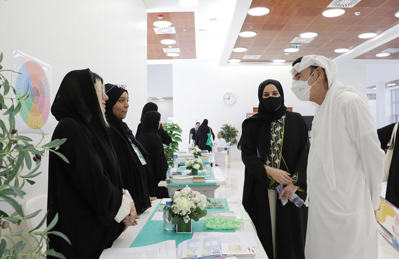 جامعة الإمارات تنظم أنشطة تفاعلية بمناسبة اليوم العالمي للصحة النفسية تتضمن عدداً من الورش والمحاضرات التوعوية
