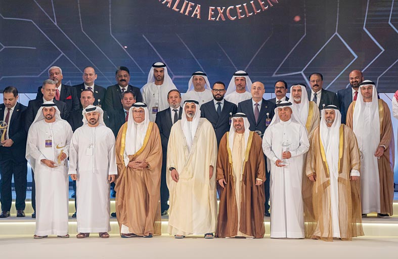 تحت رعاية رئيس الدولة .. خالد بن محمد بن زايد يكرم الفائزين بجائزة الشيخ خليفة للامتياز في دورتها الـ20