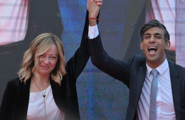 توافق إيطالي بريطاني على كبح الهجرة 