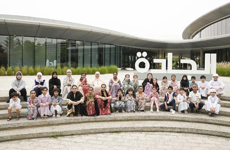 جميلة القاسمي تشارك أيتام «الشارقة للتمكين» في إفطار رمضاني