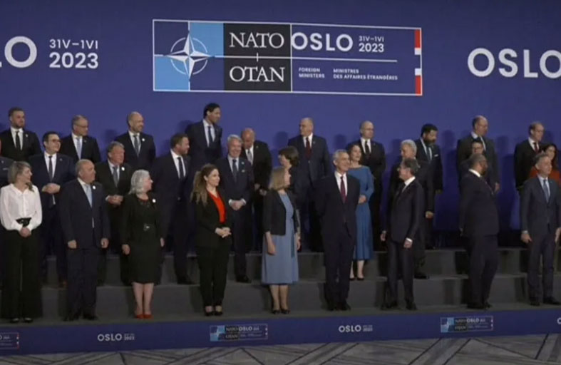 السويد تقترب خطوة جديدة من الناتو.. هل تؤجج غضب روسيا؟