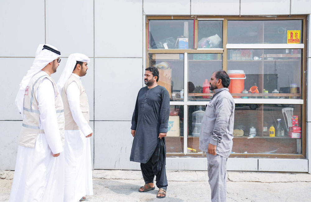 حملة للحد من الرمي العشوائي بمدن منطقة الظفرة 