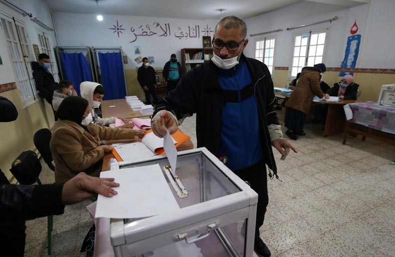 المشاركة بالانتخابات المحلية في الجزائر «دون المستوى»