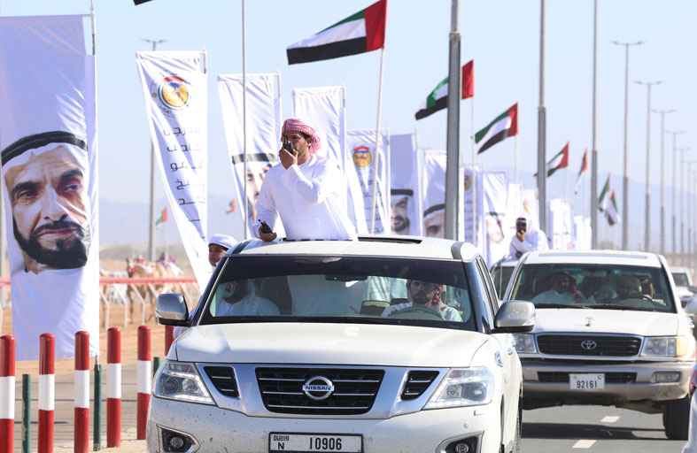 مشاركة إماراتية وخليجية كبيرة و «ثروة» حلقت بناموس أول أشواط الحقايق 