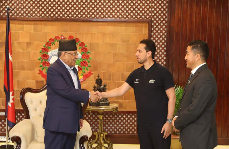 رئيس وزراء نيبال يستقبل رئيس الاتحاد الآسيوي للرجبي