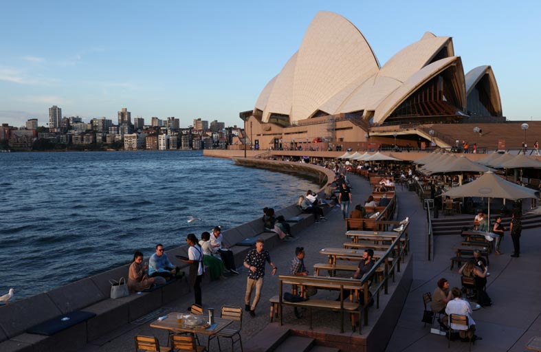 أستراليا تعيد فتح حدودها 21 فبراير 