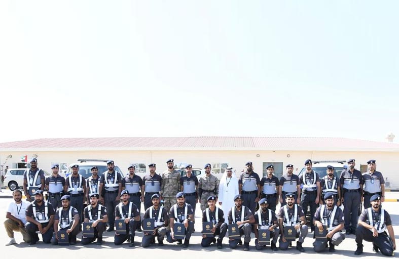 زايد بن حمد يشهد تخريج دورة مهارات المطاردة المرورية